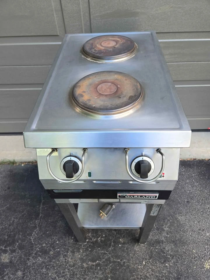 Garland Commercial 2-Burner Electric Range - photo 3
