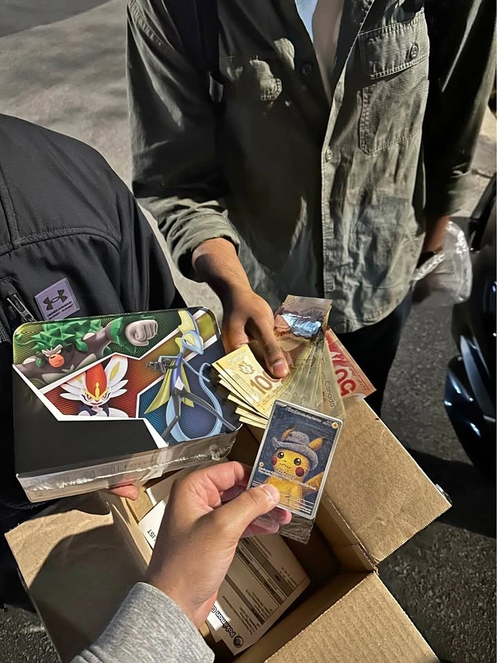 BUYING YOUR POKÉMON CARD COLLECTION