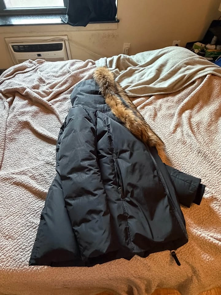 Mackage Black Puffer Jacket with Fur Hood Large - photo 2