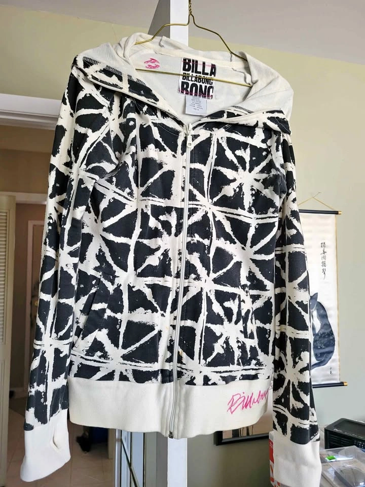 Billabong Black & White Hoodie - Women's Size Medium