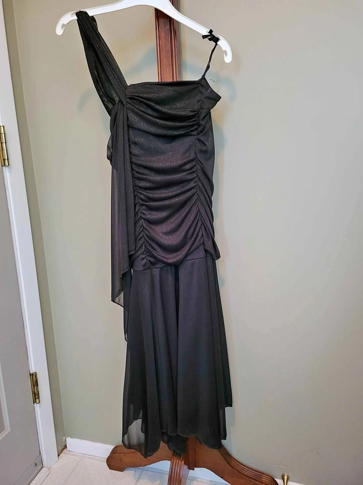 Black Le Chateau Cocktail Dress