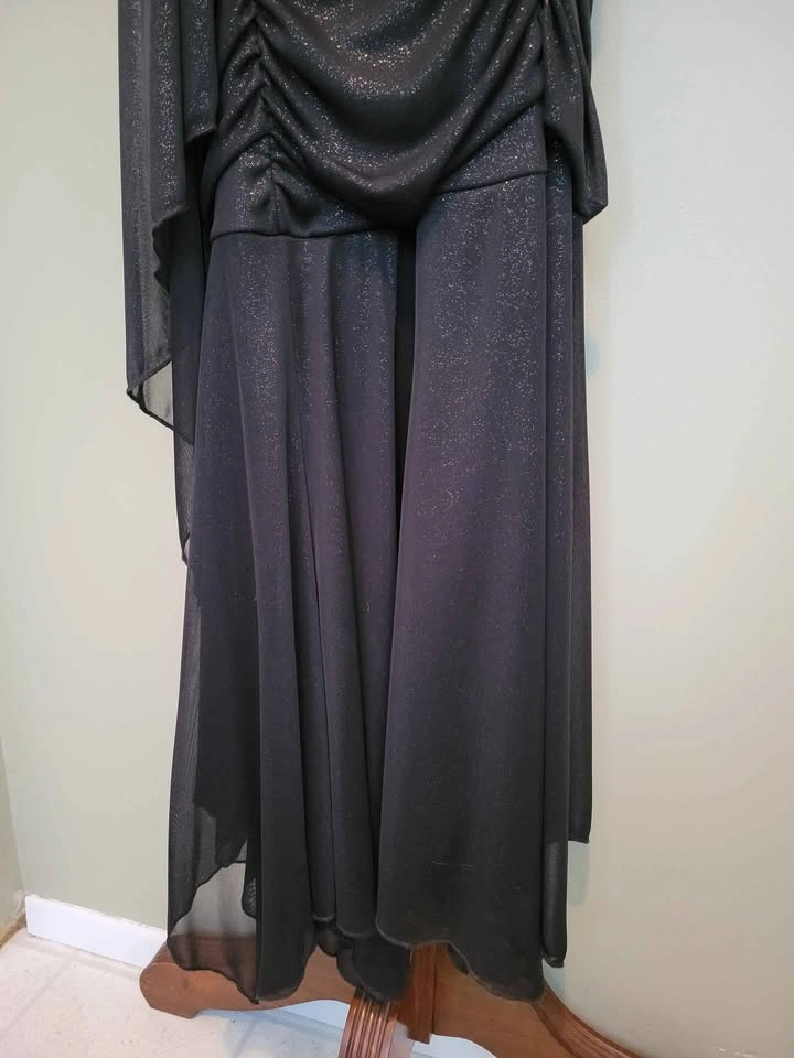 Black Le Chateau Cocktail Dress - photo 3