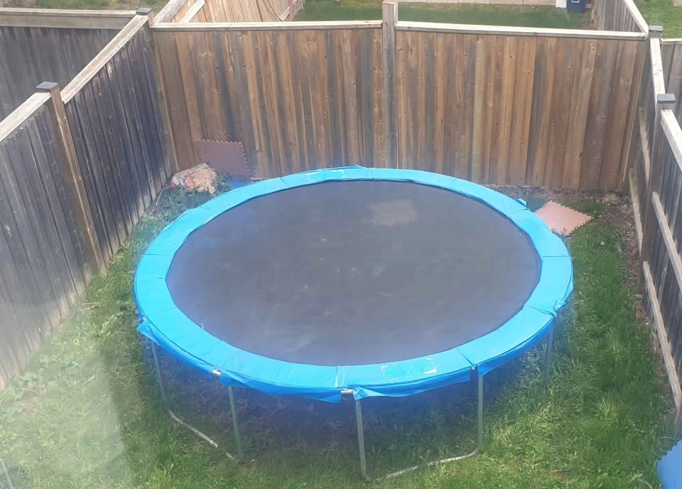 Used Trampoline 12 ft (Need Gone ASAP) - photo 4
