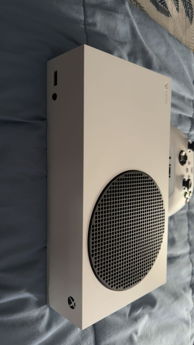 Xbox Series S - photo 2