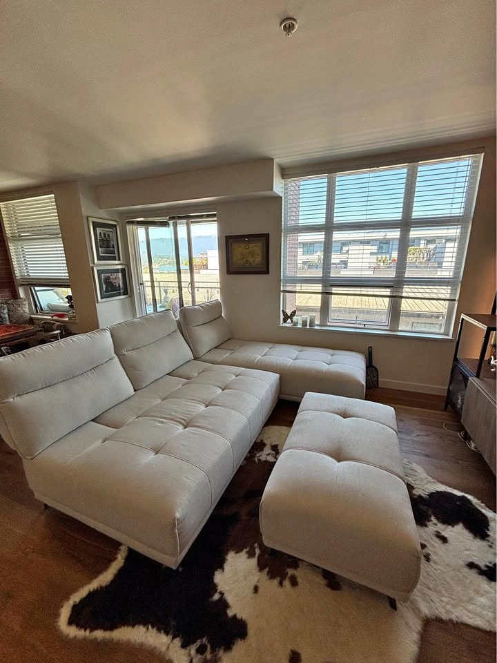 Structube Modular Sofa with Ottoman