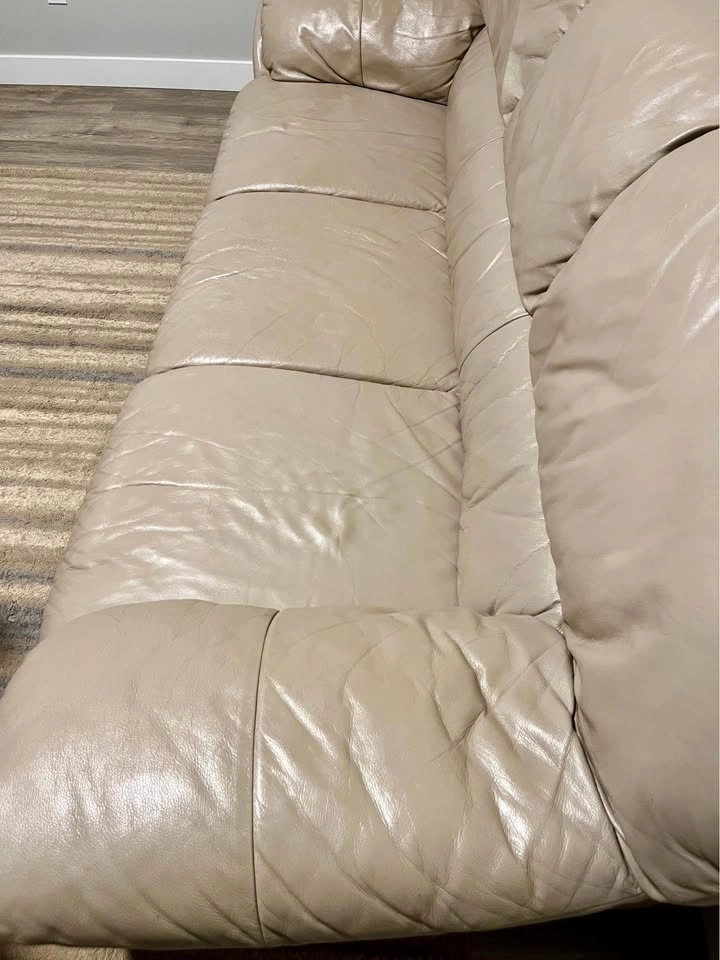 Leather couch - photo 2