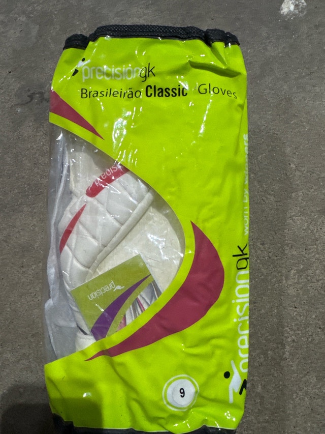 Precision GK Gloves Size 9 - photo 4