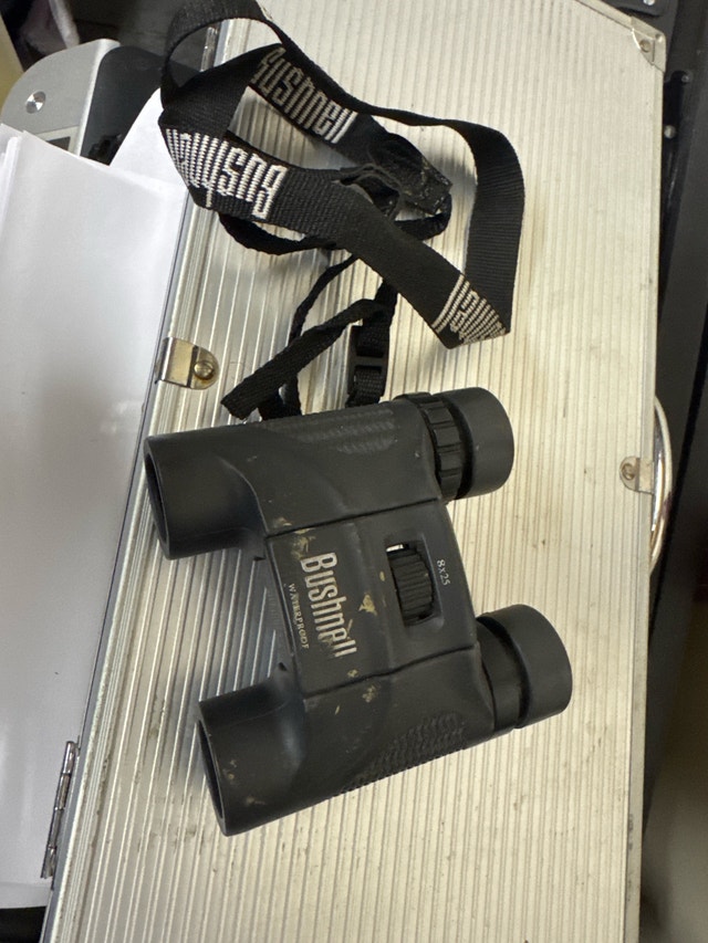 Bushnell 8x25 Binoculars