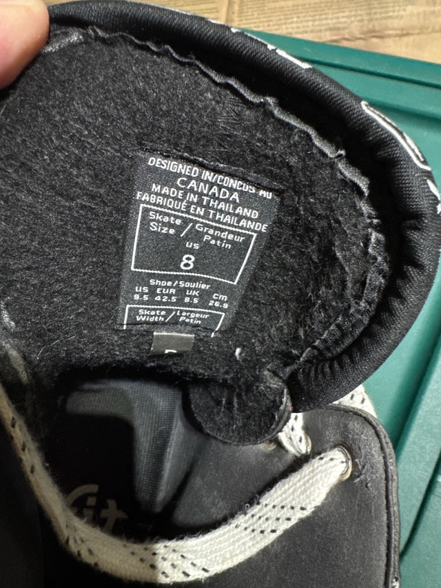 Reebok Hockey Skates Size 8 - photo 2