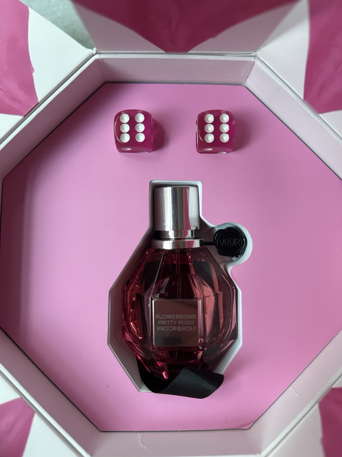 Viktor & Rolf Flowerbomb Pretty Peony EDP Spray 50ml - photo 4