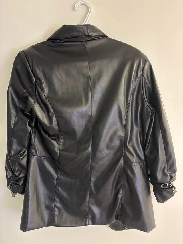 Oversized Lether Jacket image indicator(3)