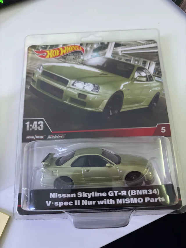 Hot Wheels Nissan Skyline thumbnail