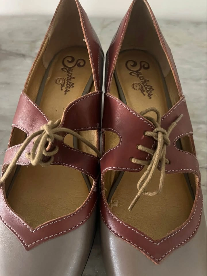 Seychelles Two Tone Leather Women’s Heels (9 1/2) - photo 3
