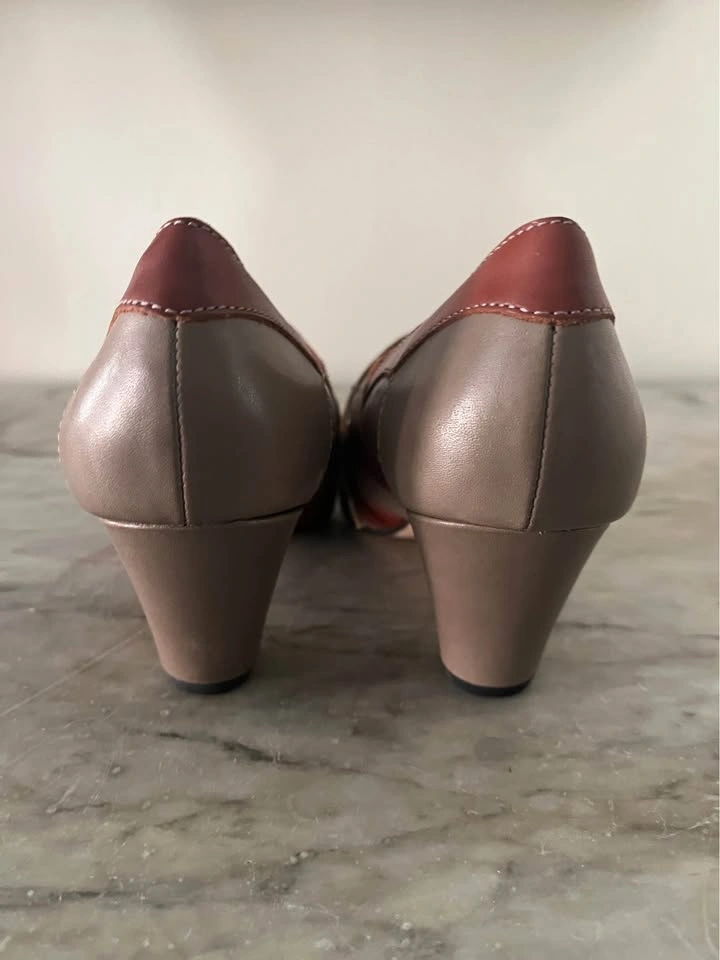 Seychelles Two Tone Leather Women’s Heels (9 1/2) - photo 4