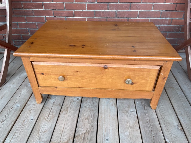 Solid Wood Coffee Table with Storage Drawer – Leslieville