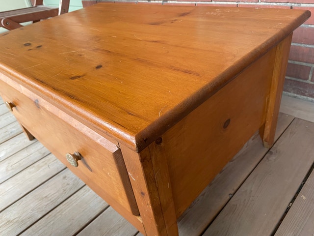 Solid Wood Coffee Table with Storage Drawer – Leslieville - photo 5