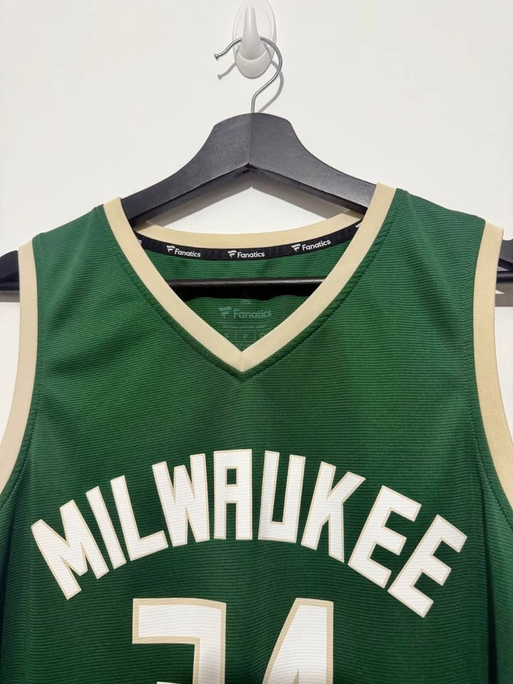 Fanatics Milwaukee Bucks Giannis Antetokounmpo #34 Jersey - Smal - photo 4