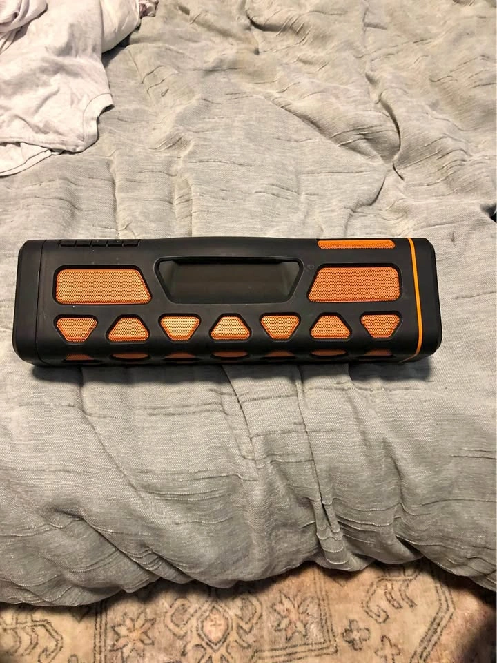 Blackweb Bluetooth Speaker