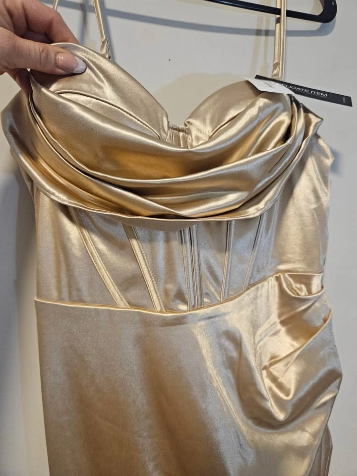 Prom Dresses - photo 5