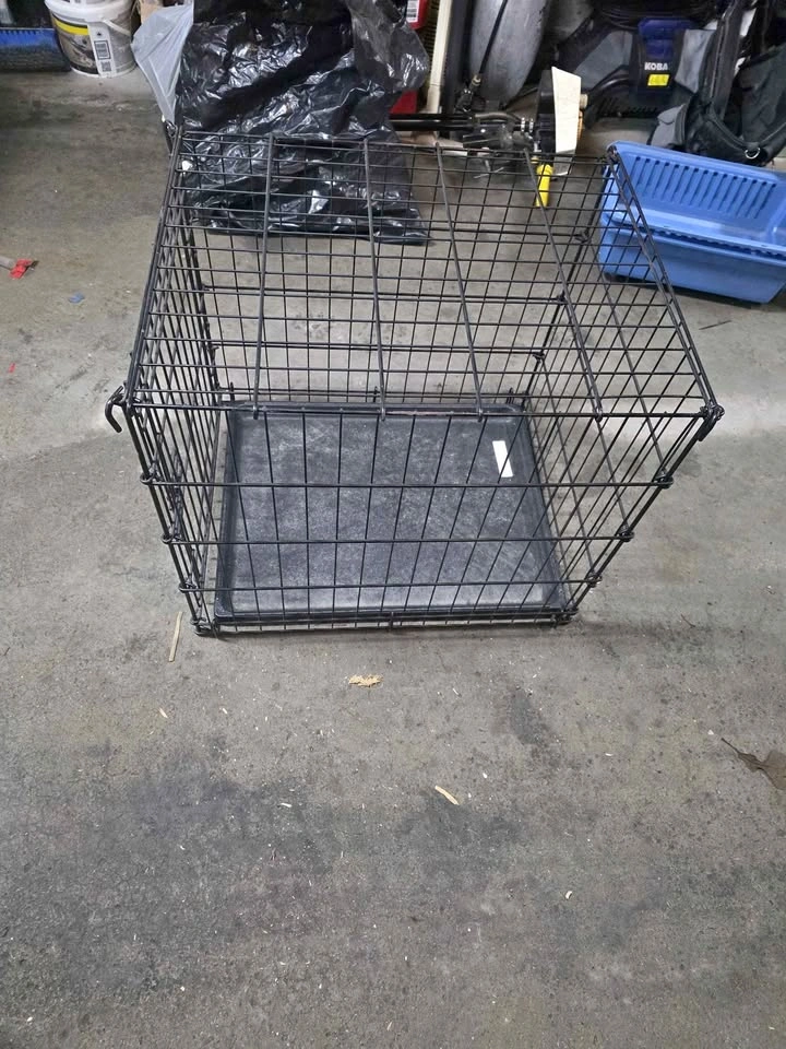 Animal crate