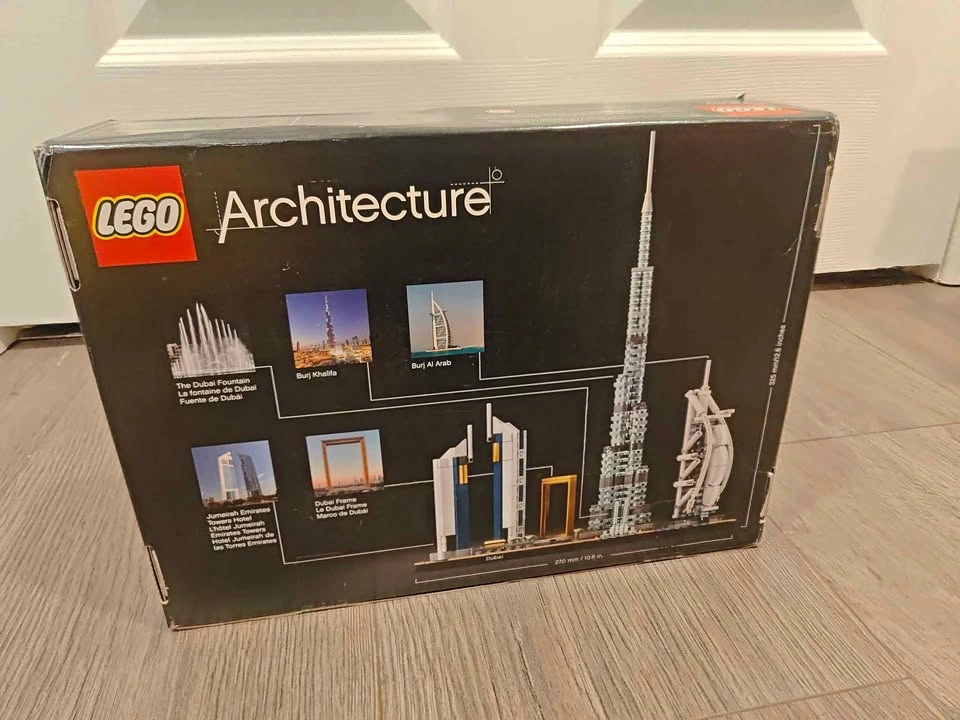 BNIB LEGO Architecture 21052 Dubai - photo 2