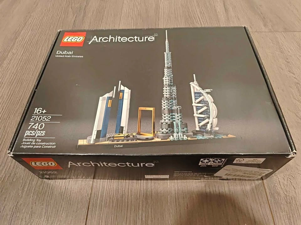 BNIB LEGO Architecture 21052 Dubai - photo 4