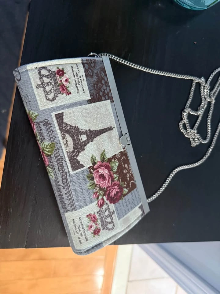 Parisian Theme Clutch Bag w Chain Strap - photo 2