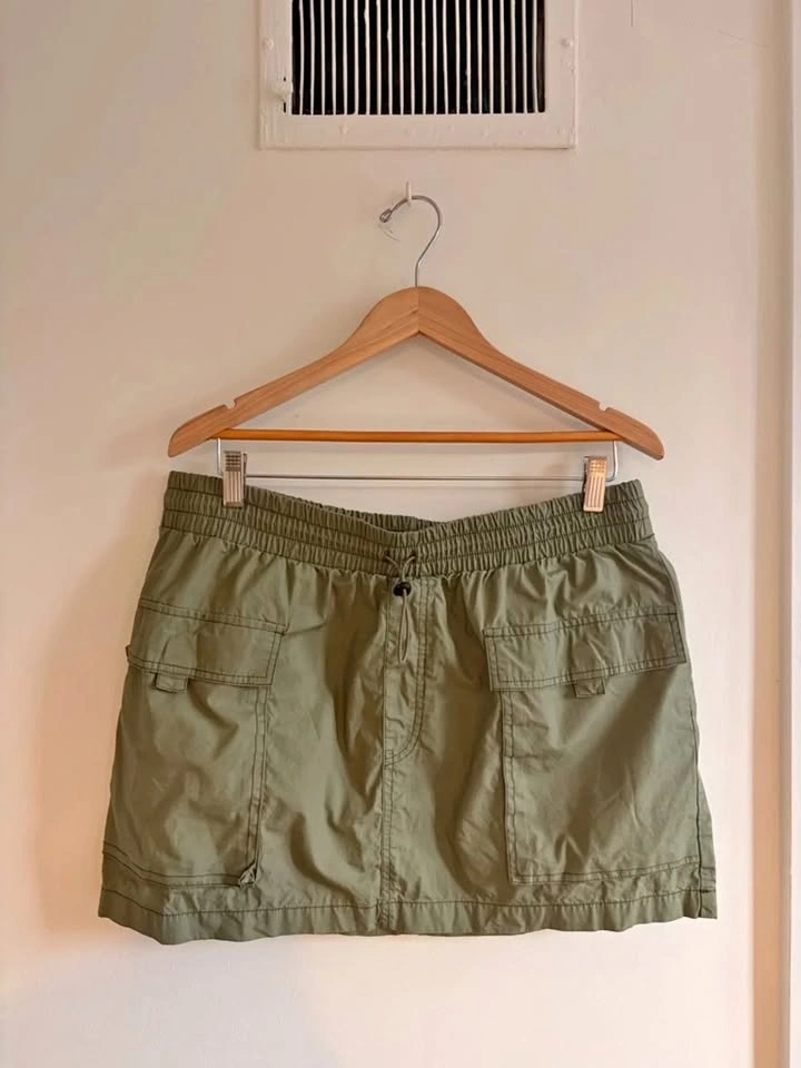 Olive Green Cargo Skirt - L