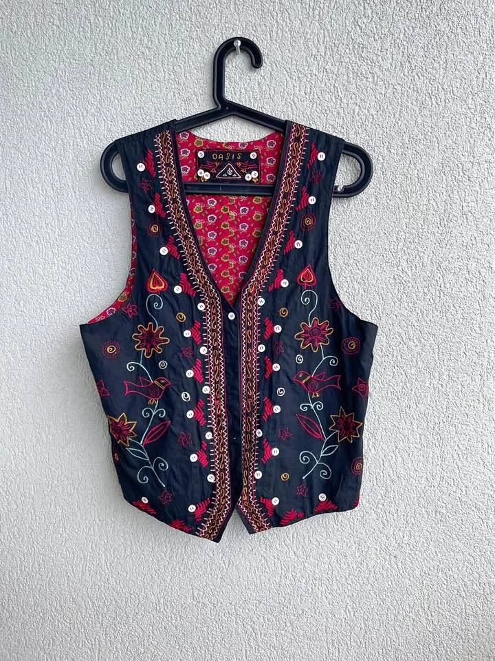 Oasis Embroidered Boho Vest Black Floral Cotton India Festival F