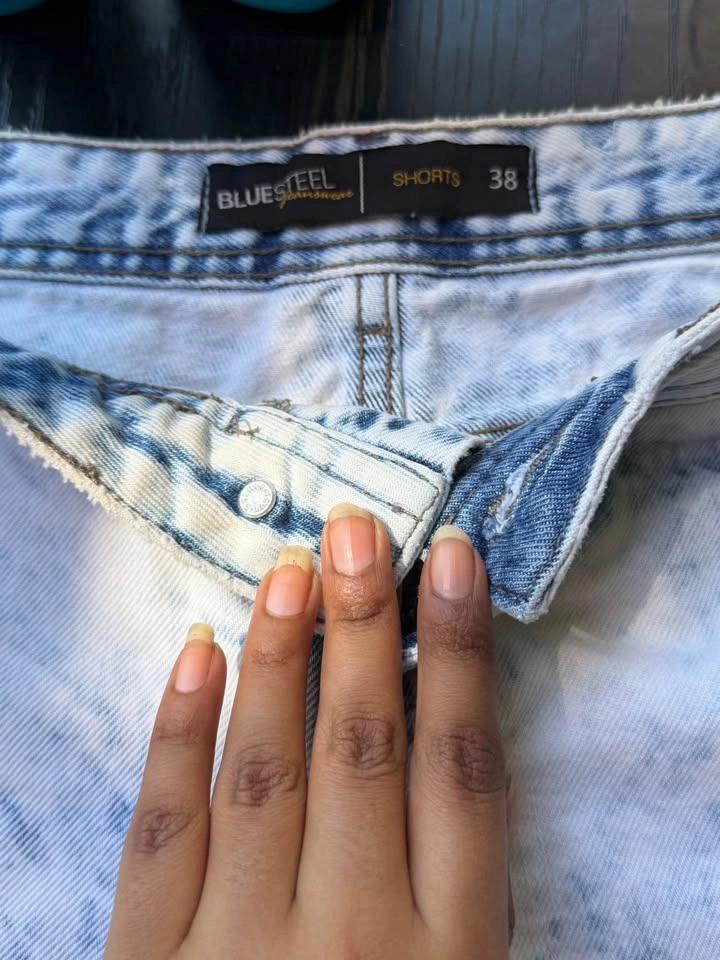 Denim shorts size 38 - photo 4
