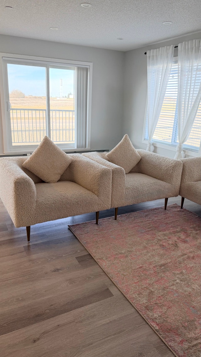 Beige Couch (2 Arm chairs, 1 Loveseat) - photo 2