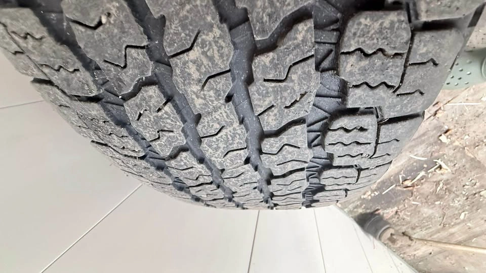 Toyota Tacoma 16 inch OEM wheels with tires - photo 4