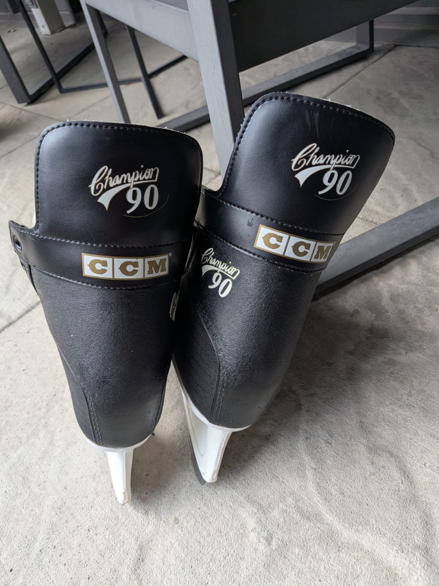 CCM Hockey Skates (Size 11) - photo 3
