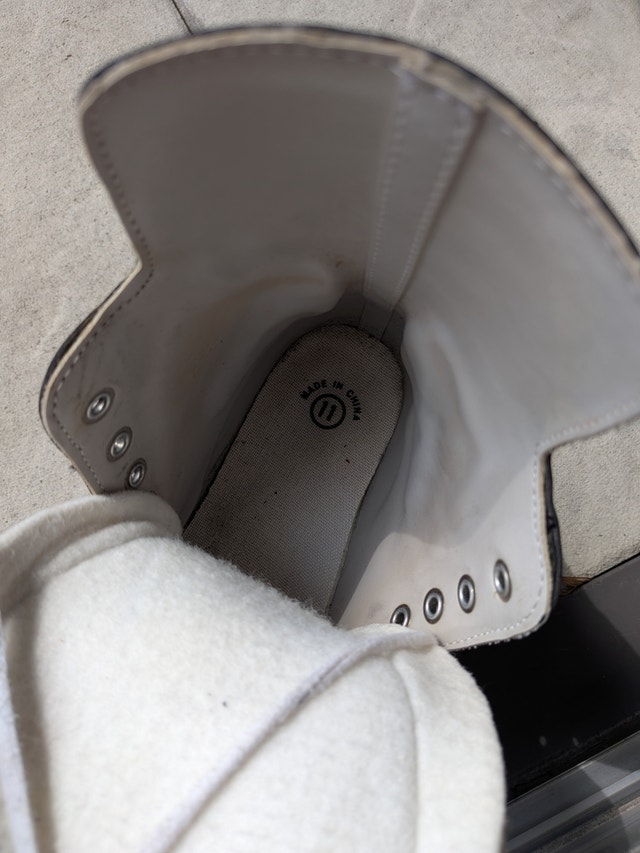 CCM Hockey Skates (Size 11) - photo 5