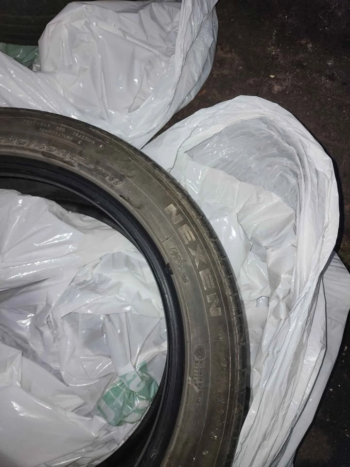 Nexen Npirz All Season Tires 225/45R17 - photo 2