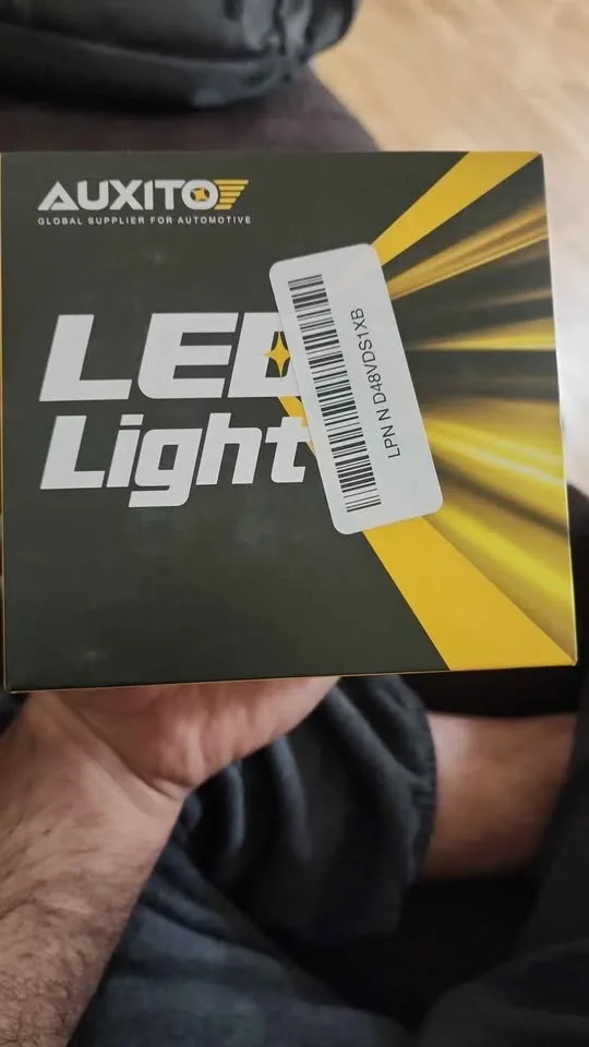 Auxito 9003/H4/HB2 White LED Light - photo 2