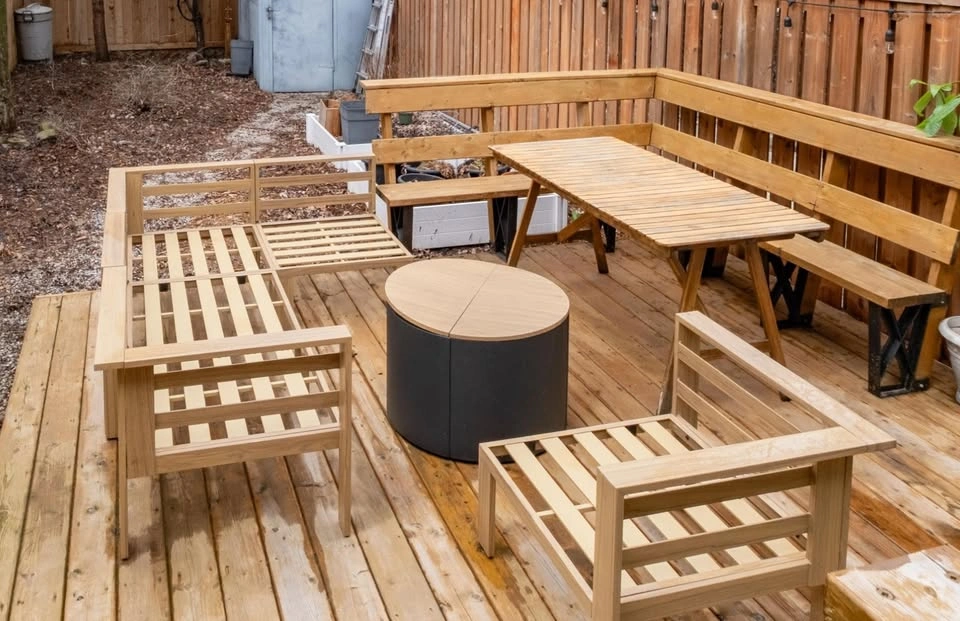 Patio set and umbrella with base - photo 3