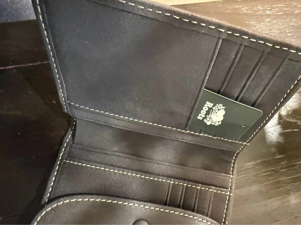 Roots Riverdale black leather wallet - photo 2