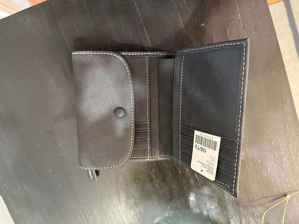 Roots Riverdale black leather wallet - photo 3