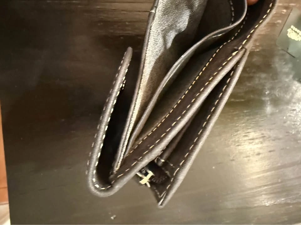 Roots Riverdale black leather wallet - photo 4