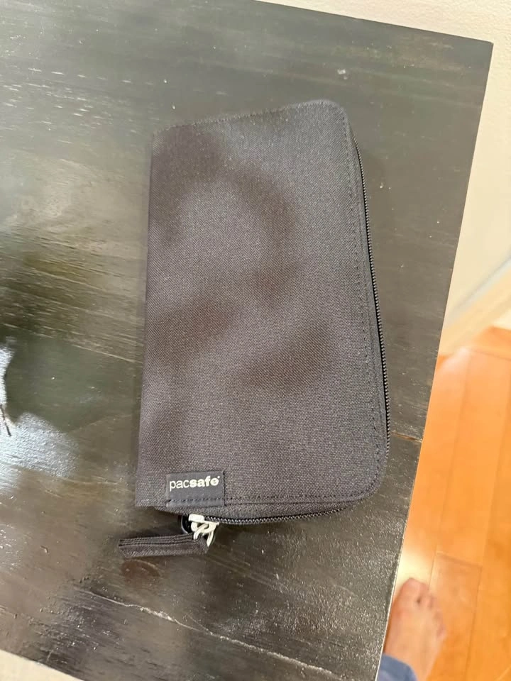 Pacsafe RFID Safe Wallet Organizer - photo 2