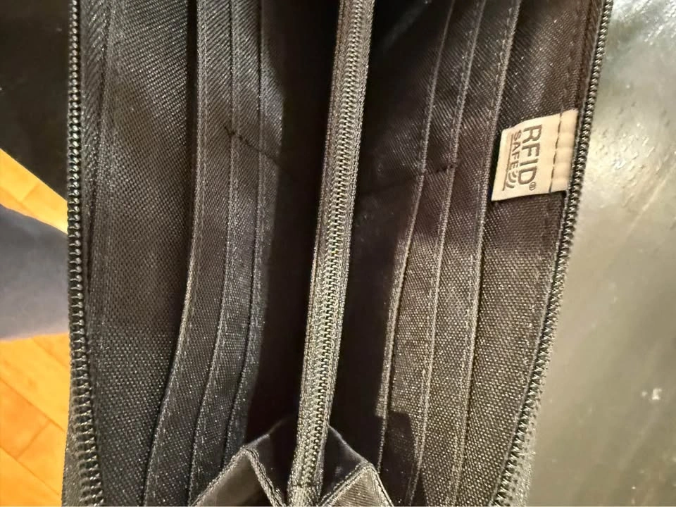 Pacsafe RFID Safe Wallet Organizer - photo 3