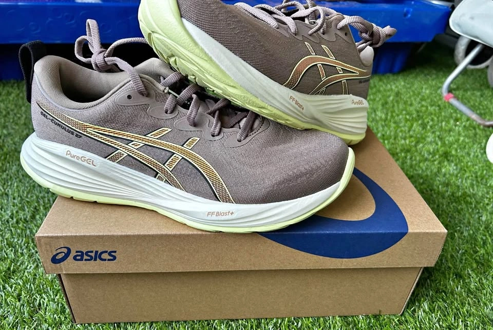 ASICS Gel Cumulus 27 Running Shoe