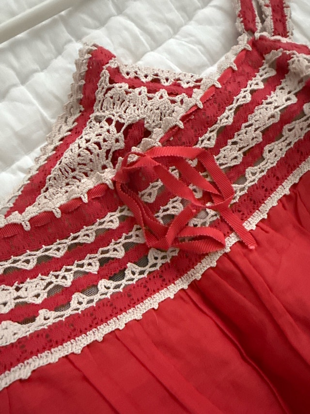 BCBGMAXAZRIA Red Lace Accent Dress - Size Large - photo 3