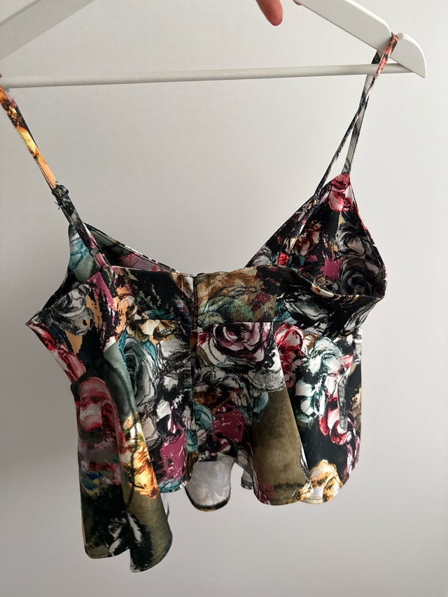 H&M Floral Top - photo 2