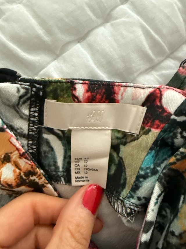 H&M Floral Top - photo 3