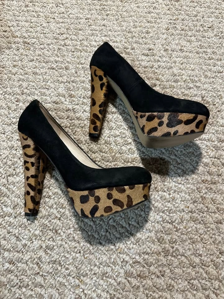 7 Pairs Ladies Shoes Size 7 - photo 5