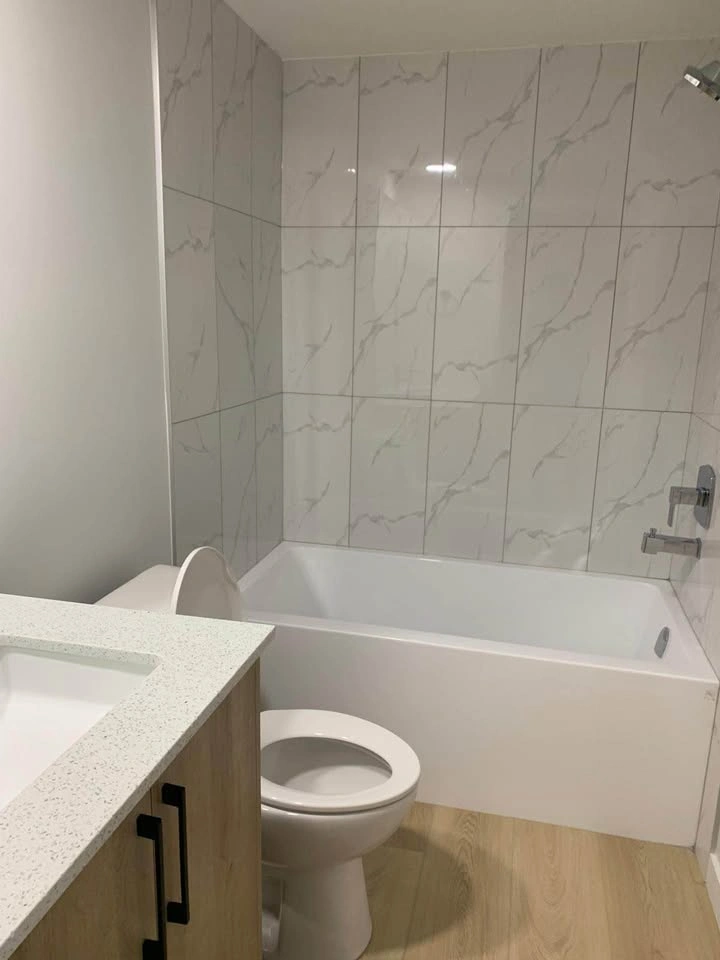 2 Beds 1 Bath  for Rent in Windermere/Keswick - photo 3