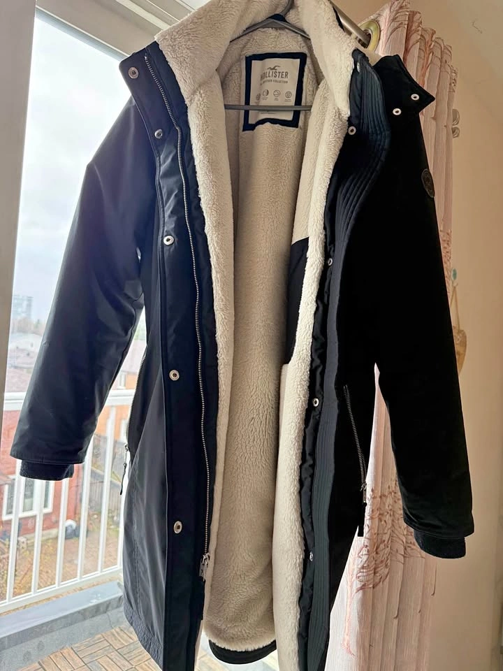 Hollister Parka black (Sherpa lined)