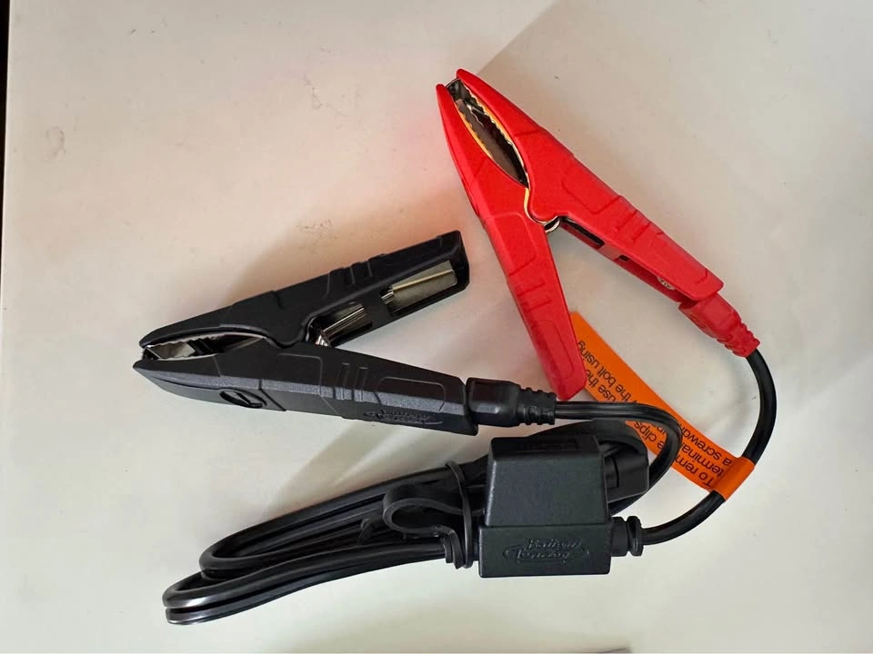 Car Jump Starter Battery Tender Charge N Start 1100 (NEW)